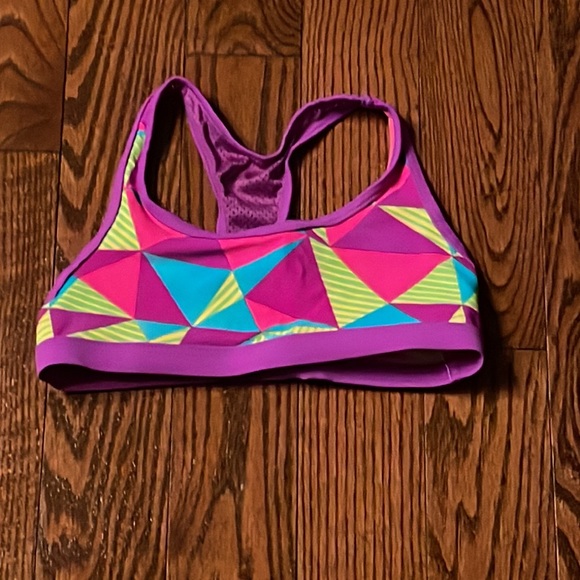 19 pieces of swimwear! Great swim shirts for when it’s very sunny outside! - Picture 12 of 13